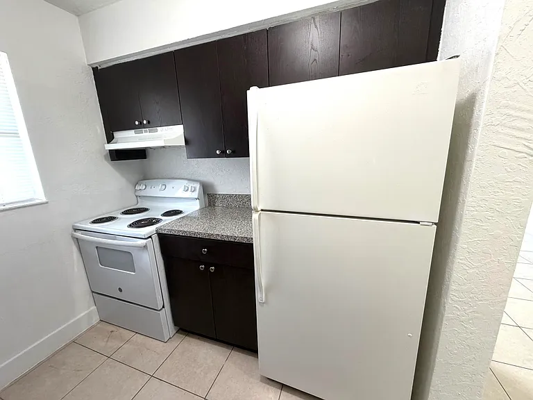 2121 Davie Blvd #140 — Photo 7