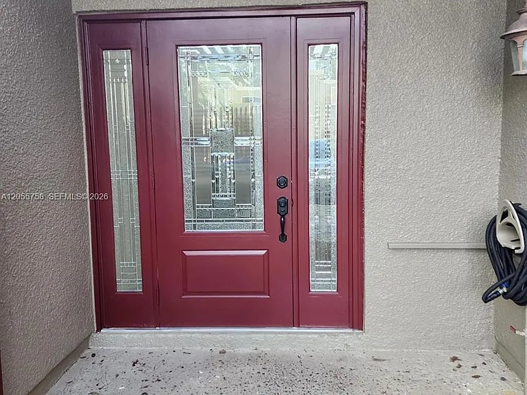 11130 N Lakeview Dr #1 — Photo 1