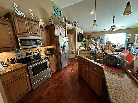 Kitchen island