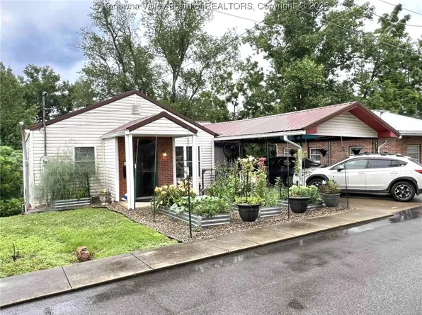 134 Circle Ave, Spencer, WV 25276