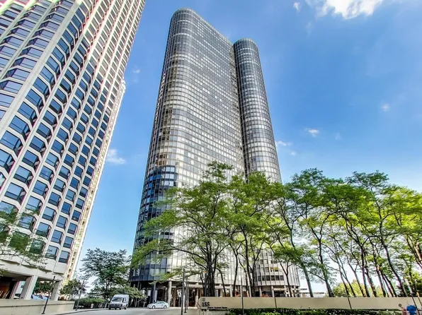 155 N Harbor Dr APT 406, Chicago, IL 60601