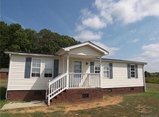 527 Mayberry Ln, Mooresville, NC 28115