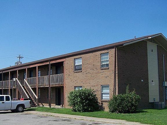 2nd image of 630 Chuck Gray Ct