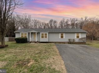 11806 Highland Oaks Dr, Fredericksburg, VA 22407