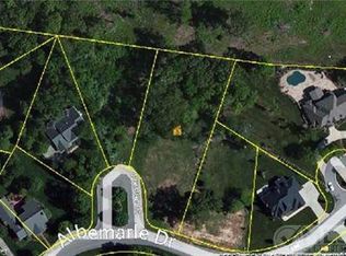 100 Preston Ct, Tullahoma, TN 37388