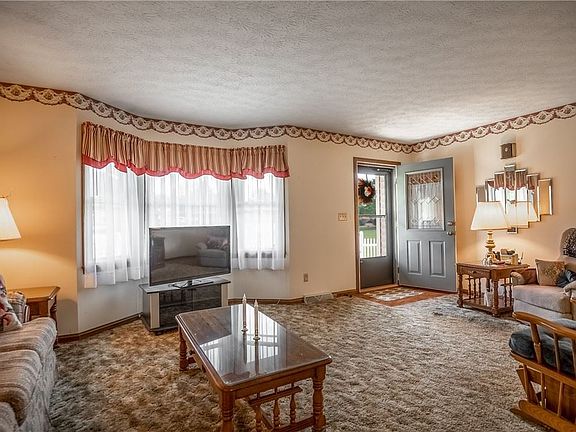 3rd image of 3157 Kathy Ln
