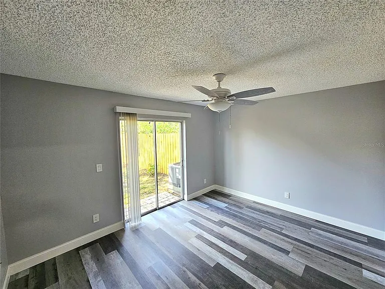 2668 Megan Ct — Photo 15