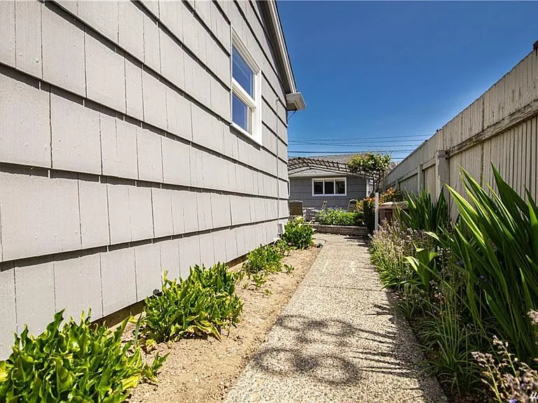 Side yard