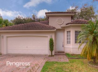9924 NW 19th St, Hollywood, FL 33024