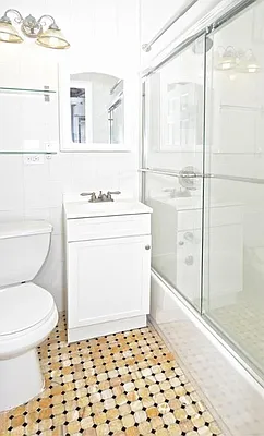 Rented by Cooper & Cooper Real Estate | media 6