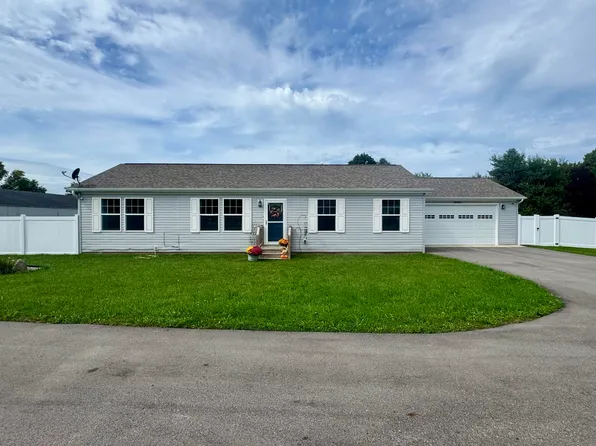 58062 Park Pl, Dowagiac, MI 49047
