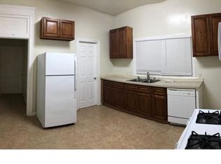 879 27th St, Oakland, CA 94607