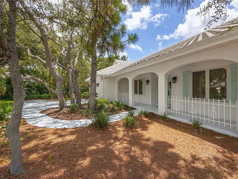 816 Turkey Oak Ln — Photo 2