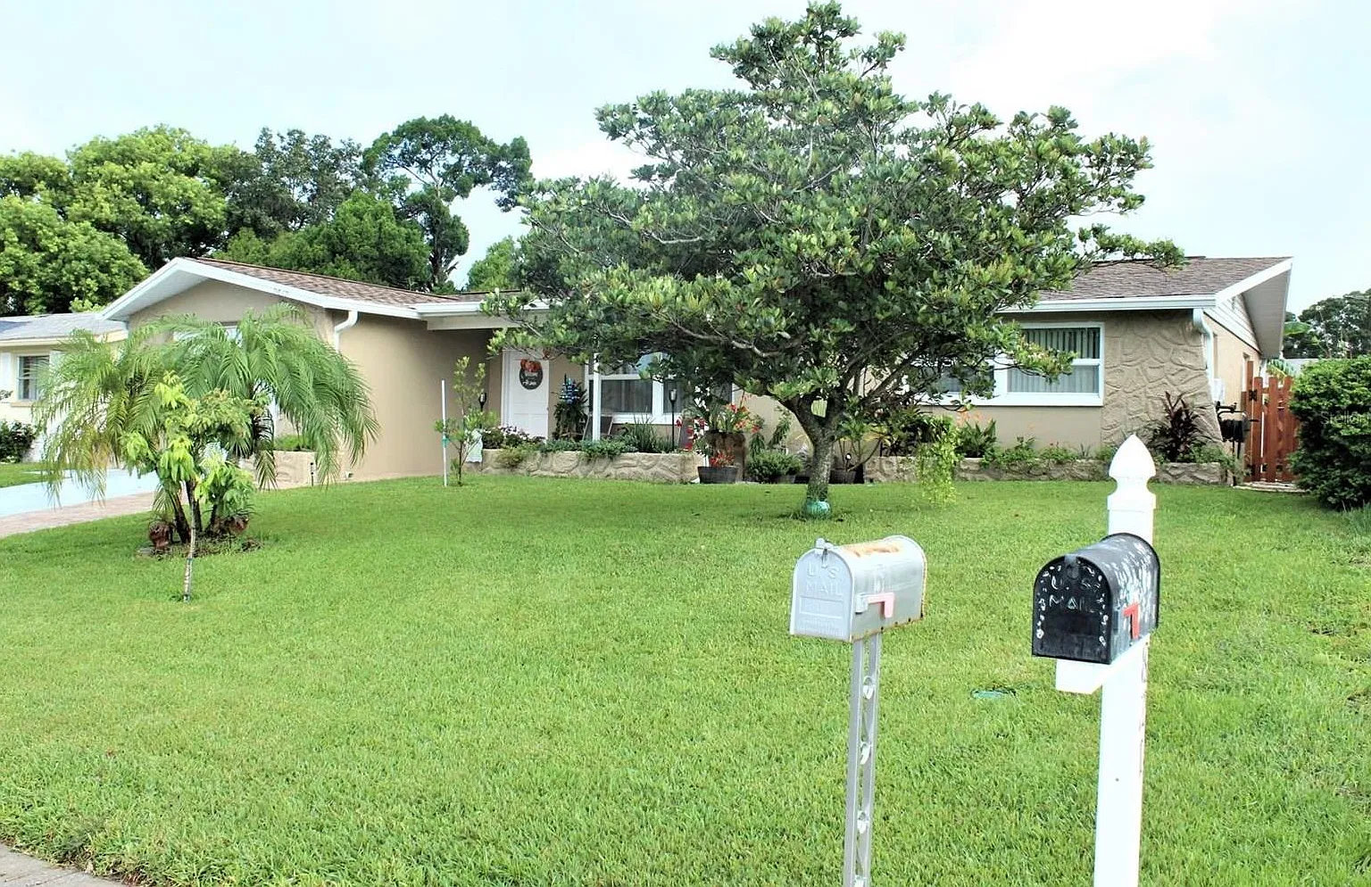 2 bed, 1340 sqft, $1,700 — Photo 1