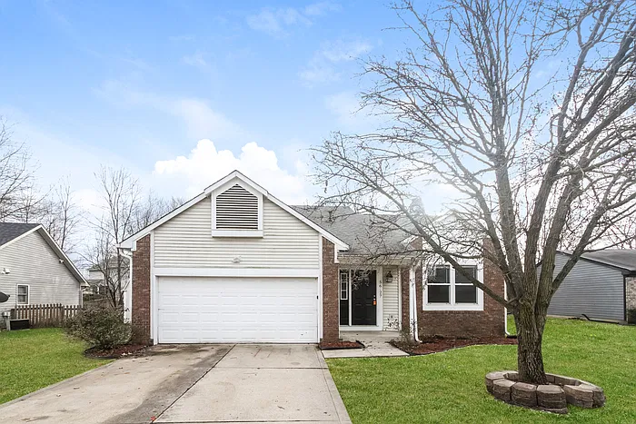 3 bed, 2.5 bath, 1796 sqft, $1,945 — Photo 1