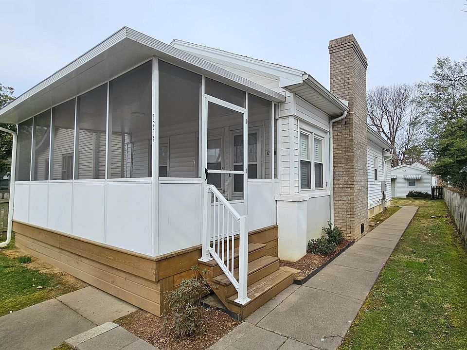 1st image of 1214 S Harlan Ave