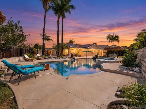 7657 Caffey Ln, San Diego, CA 92126