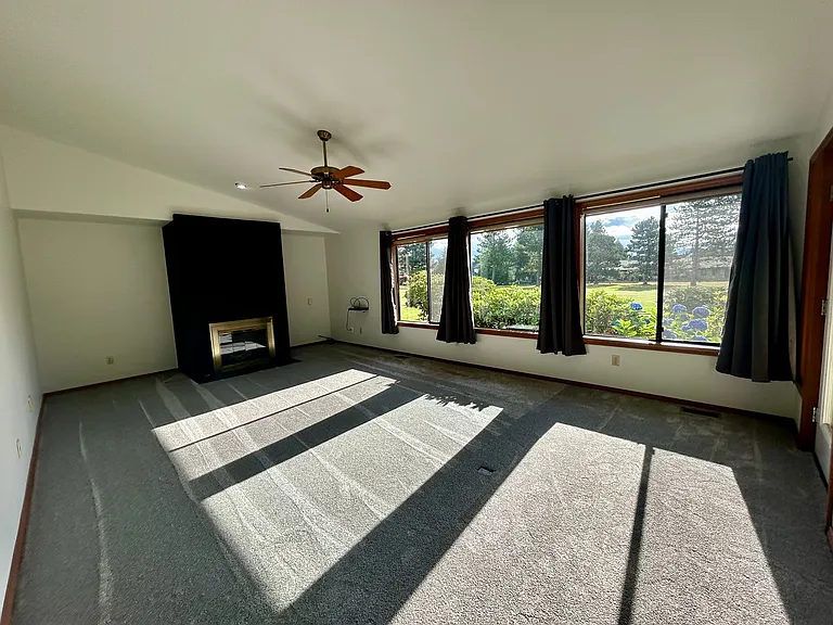 12371 Rainier Dr — Photo 10