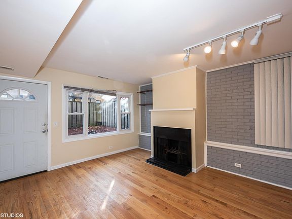 2nd image of 848 W Lill Ave #1