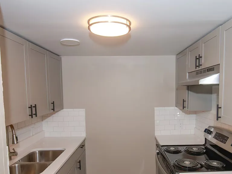The Mint Townhomes — Photo 14