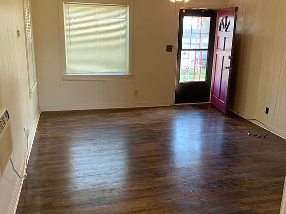 2nd image of 3711 SE 17th Ave