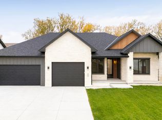 3650 Wilderness Hills Blvd, Lincoln, NE 68516