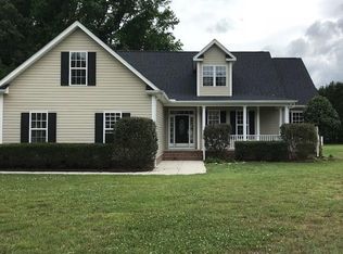 70 Falling Leaf Dr, Youngsville, NC 27596