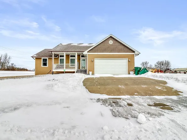 302 Chicago Ave, Breckenridge, MN 56520
