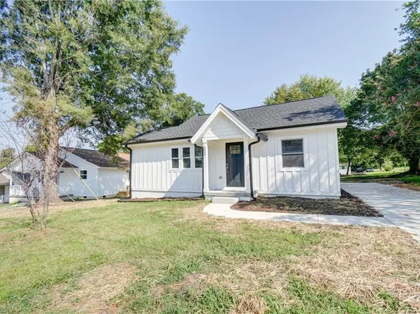 604 Goodman St, Archdale, NC 27263