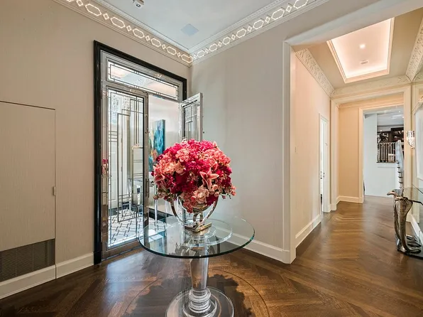 18 Gramercy Park S, New York, NY 10003