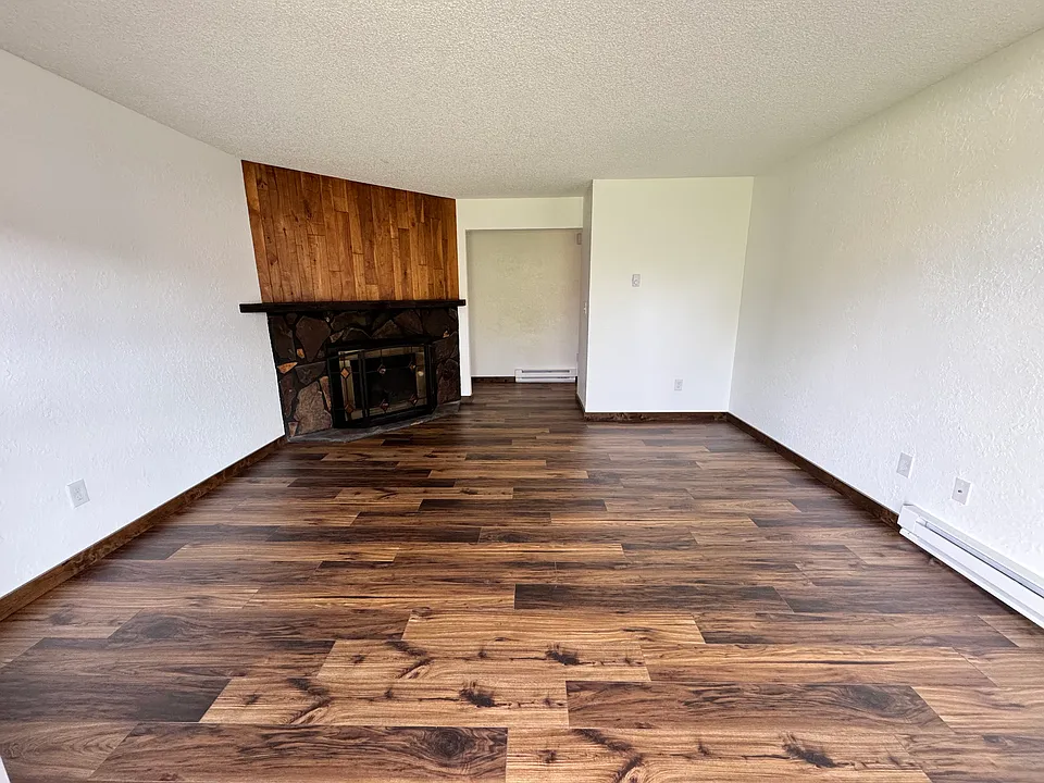 2410 Sunlight Cir #D