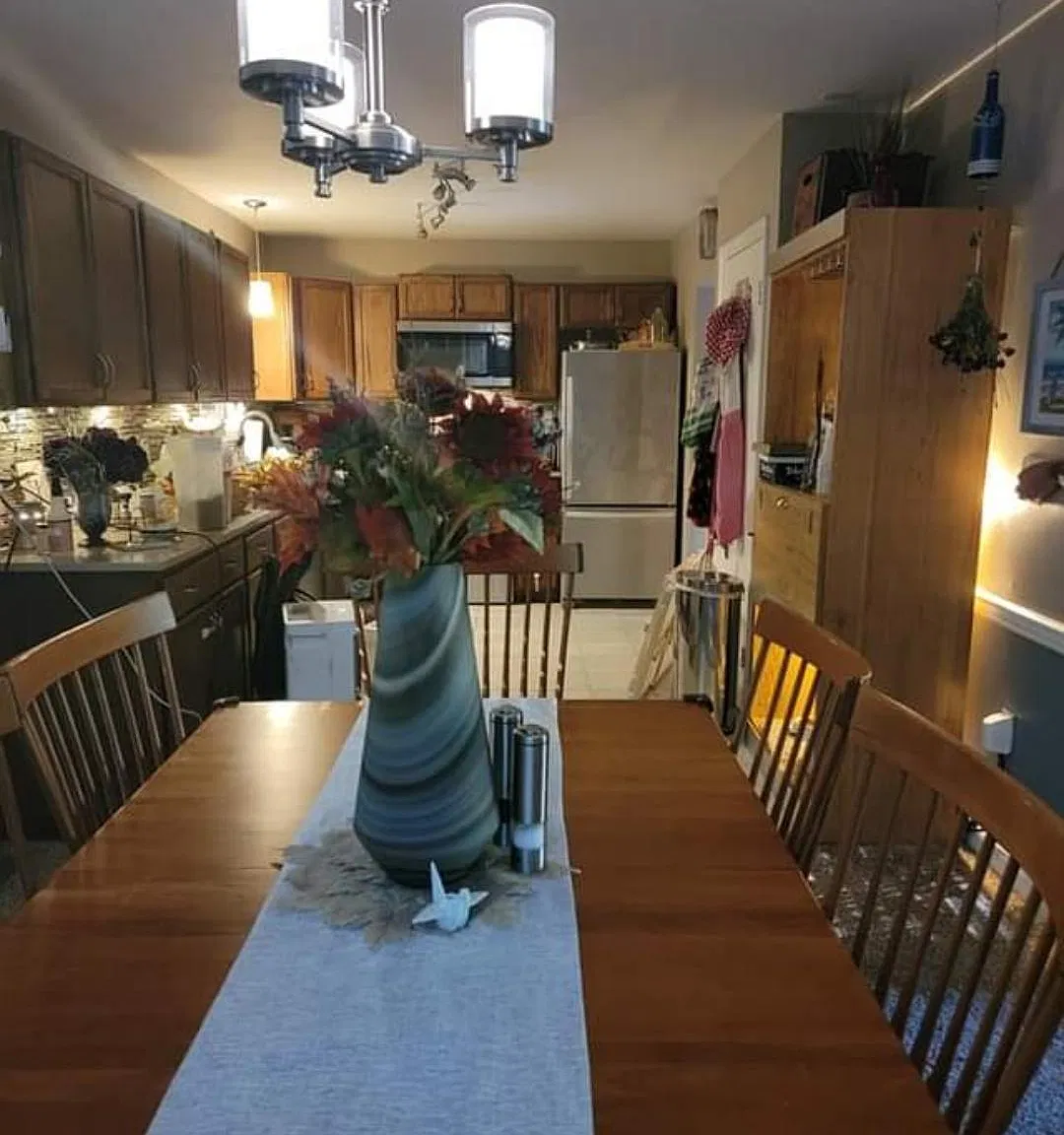 3 bed, 1482 sqft, $2,500 — Photo 4