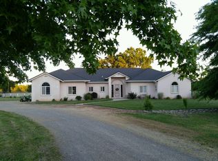 8731 Dillard Rd, Wilton, CA 95693