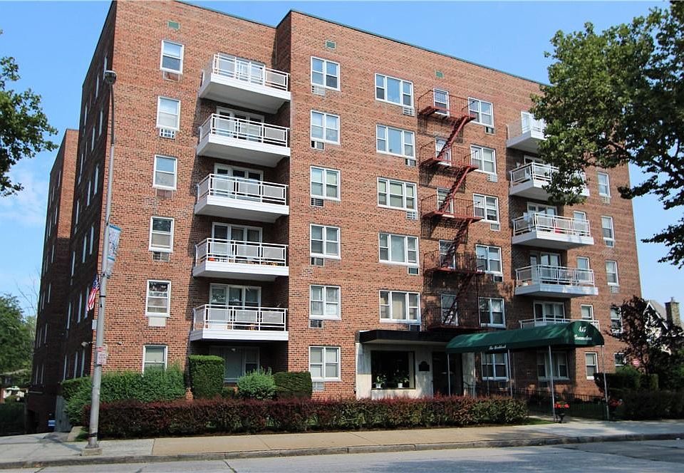 1st image of 415 Gramatan Avenue #3E