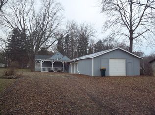 W1122 Sycamore Rd, Pell Lake, WI 53128