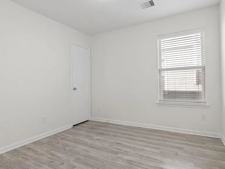 2658 Skyview Downs Dr — Photo 17