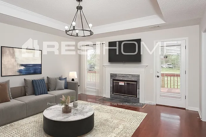 3 bed, 2.0 bath, 1179 sqft, $1,535 — Photo 4