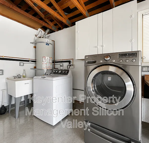 373 Redwood Ave — Photo 24