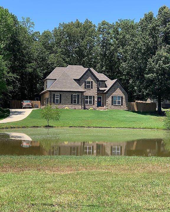 1st image of 3418 Woodland Trce N