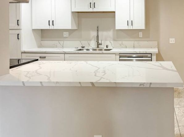 208 Woodland Pkwy UNIT 107