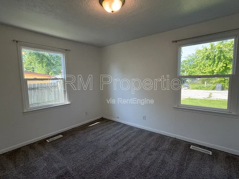 1411 N Courtland Ave — Photo 9