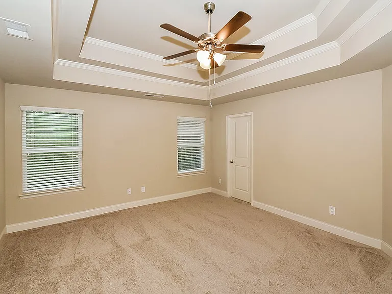 279 Faron Dr SW — Photo 8