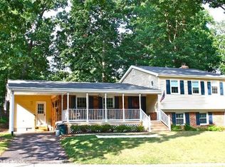 3528 Queen Anne Dr, Fairfax, VA 22030