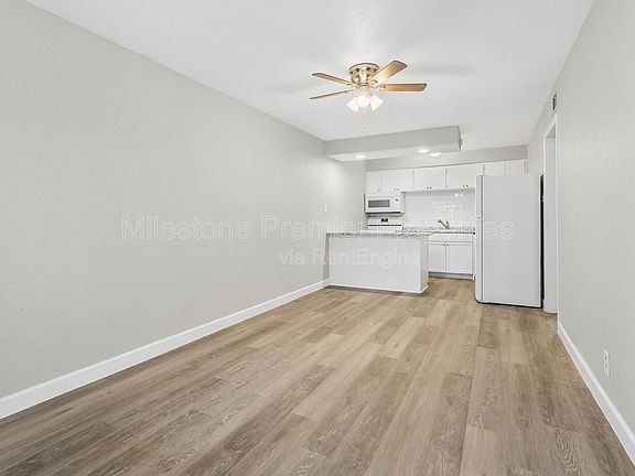 2nd image of 816 S Crockett St #3