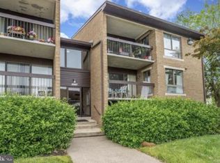 545 Florida Ave APT 101, Herndon, VA 20170