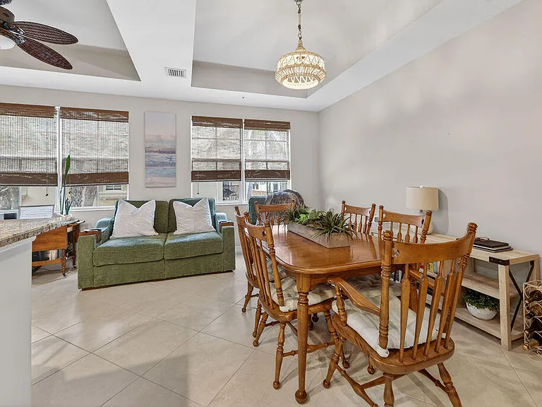 11860 Valencia Gardens Ave — Photo 11