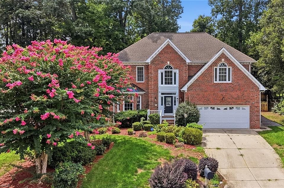 1st image of 7 Archer Ct