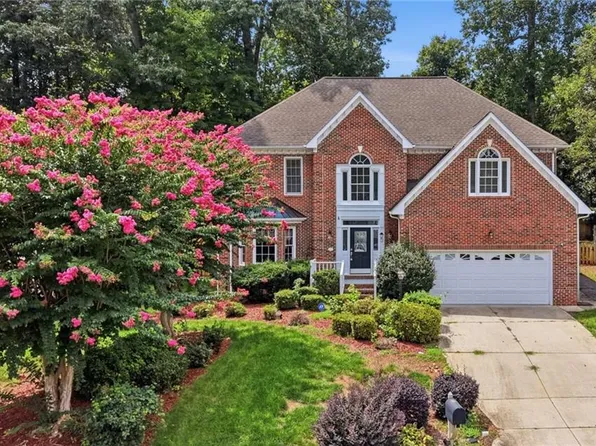 7 Archer Ct, Greensboro, NC 27407
