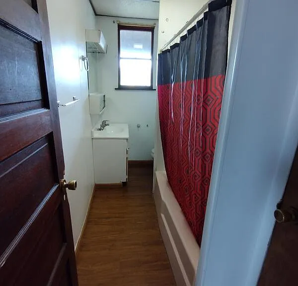 1525 Plum St #1 — Photo 4