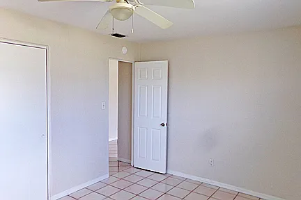 21 Tropical Dr — Photo 11